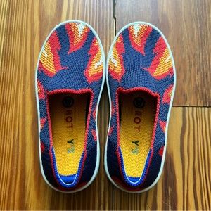 Like New Kids Rothy slides - Kids Size 10